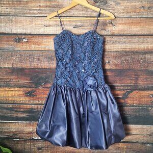 Notorious Womens Size 1 Vintage 80's Formal Dress Sequin Bodice Bubble Skirt